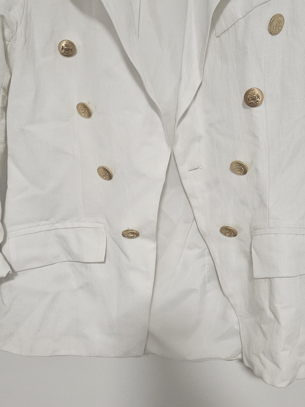 Nwot Blank Noir White Double-Breasted Linen-Blend Blazer with Gold Buttons - Picture 3 of 3